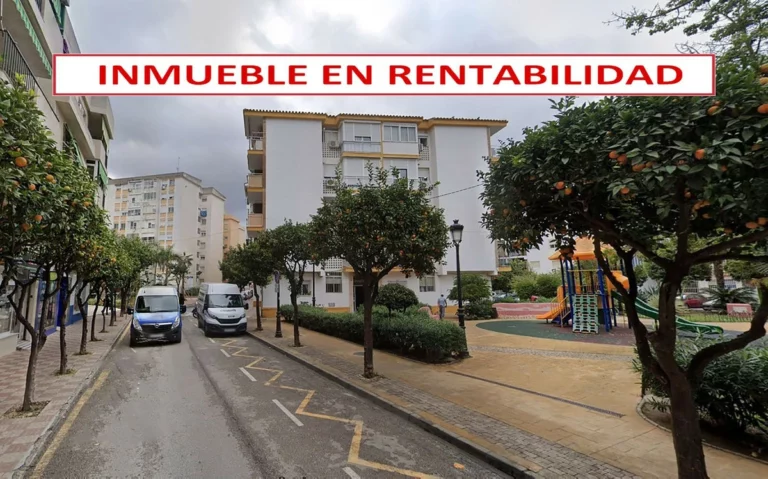 R4882312 | Middle Floor Apartment in Estepona – 3 beds, 2 baths