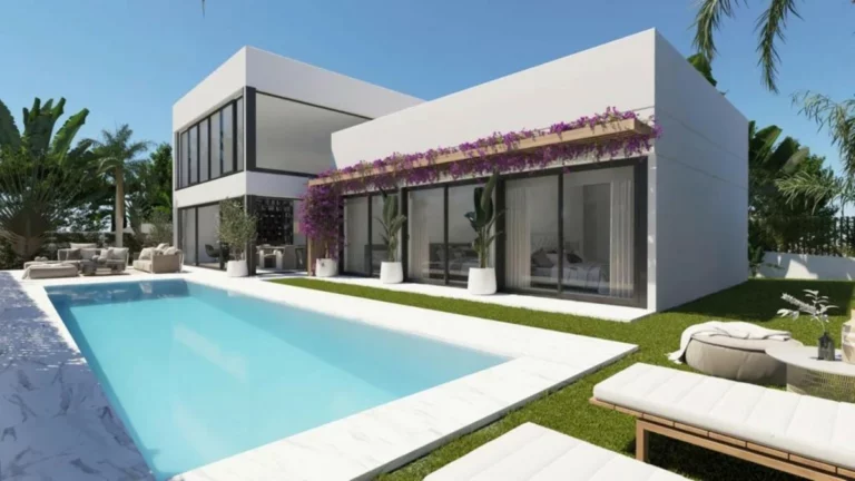 R4976167 | Detached Villa in Estepona – 4 beds, 3 baths