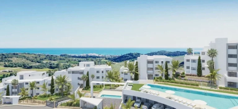 R5027092 | Penthouse in Estepona – 3 beds, 2 baths