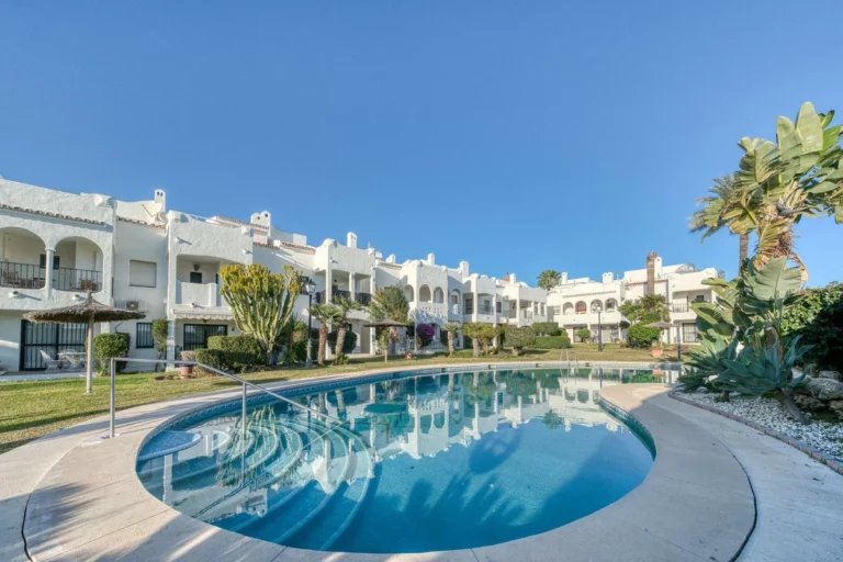 R4950919 | Townhouse in Bel Air – 3 beds, 3 baths