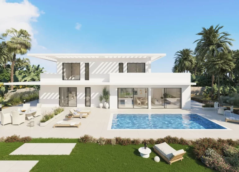 R5037529 | Detached Villa in Estepona – 4 beds, 3 baths