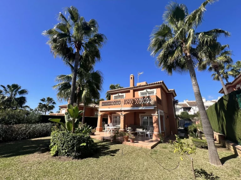 R4973668 | Semi-Detached House in Atalaya – 3 beds, 3 baths