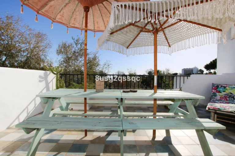 R4942108 | Semi-Detached House in Costalita – 4 beds, 3 baths