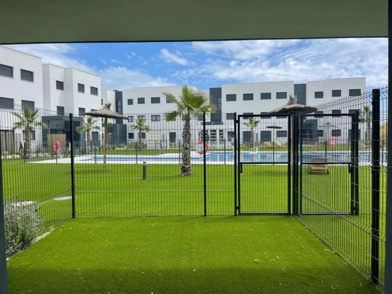 R5037394 | Ground Floor Apartment in Estepona – 2 beds, 2 baths