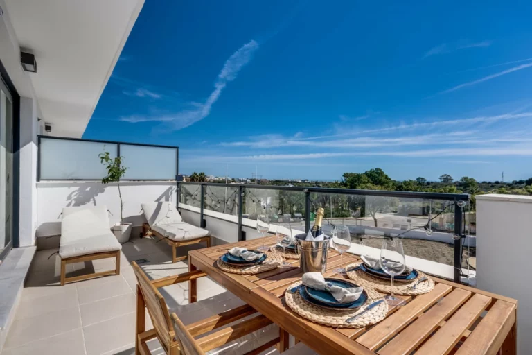 R5004769 | Penthouse in Estepona – 1 beds, 1 baths