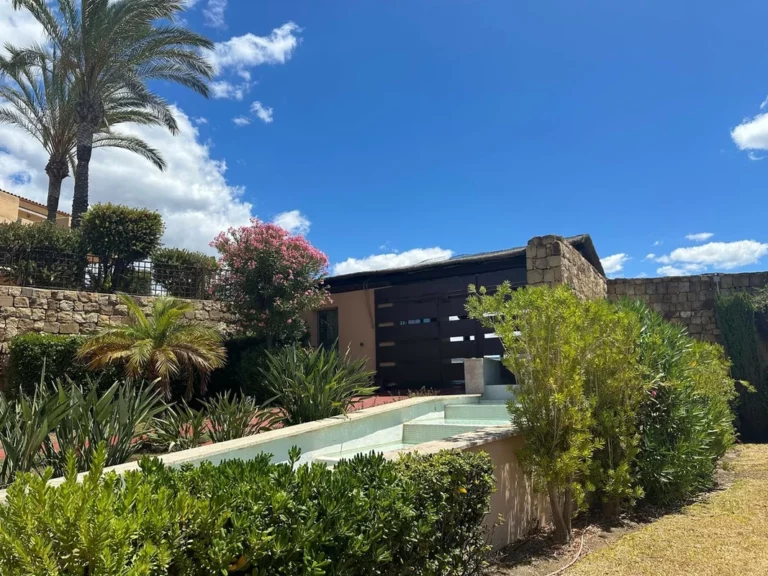 R4789999 | Ground Floor Apartment in Estepona – 3 beds, 2 baths
