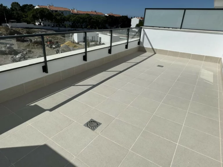 R5050381 | Middle Floor Apartment in Estepona – 2 beds, 2 baths