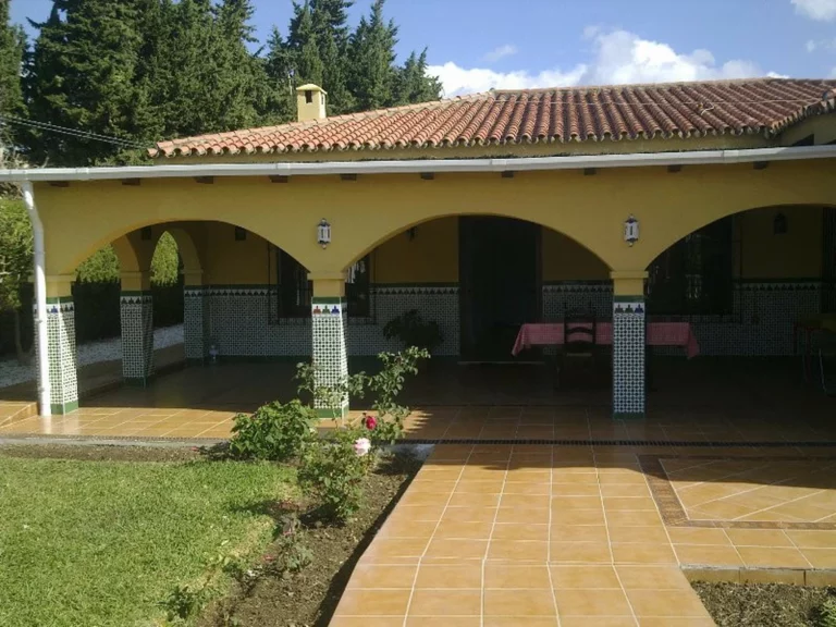R20329 | Finca – Cortijo in Estepona – 5 beds, 2 baths