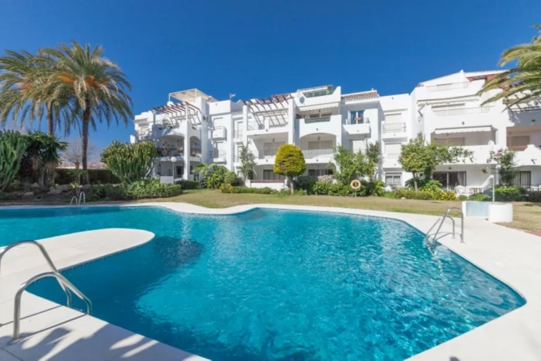 R4949890 | Ground Floor Apartment in Costalita – 3 beds, 2 baths