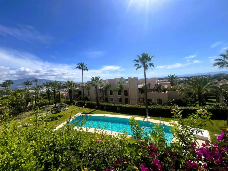 R5021266 | Ground Floor Apartment in El Paraiso – 2 beds, 2 baths