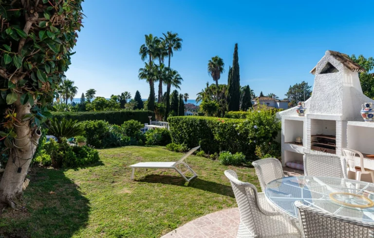 R4886236 | Townhouse in El Paraiso – 2 beds, 2 baths