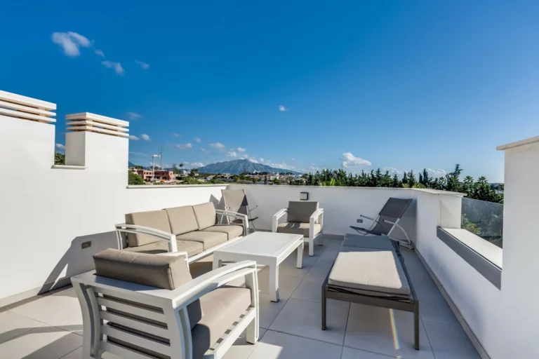 R5037685 | Townhouse in Bel Air – 4 beds, 3 baths