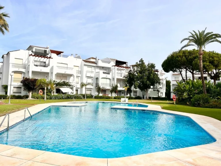R4938421 | Ground Floor Apartment in Costalita – 3 beds, 2 baths