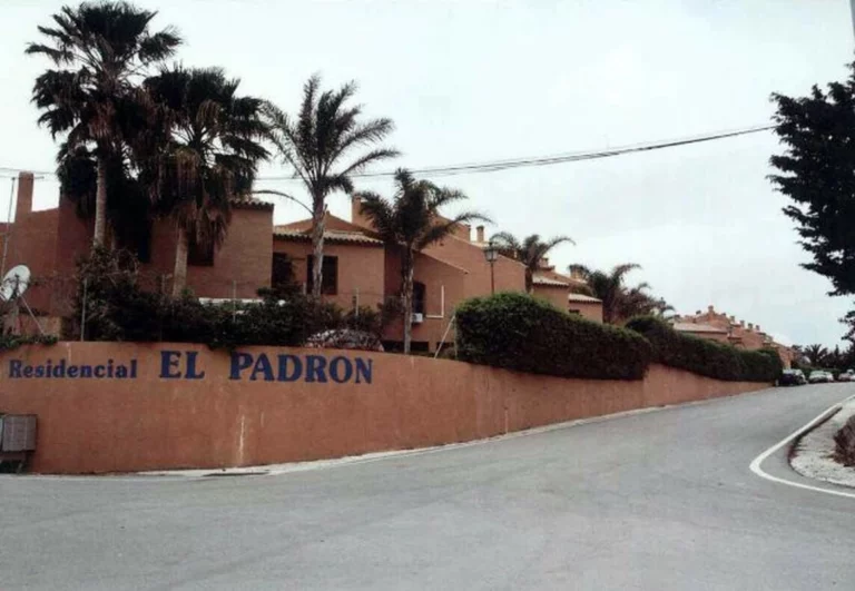 R5010325 | Ground Floor Apartment in Estepona – 3 beds, 2 baths