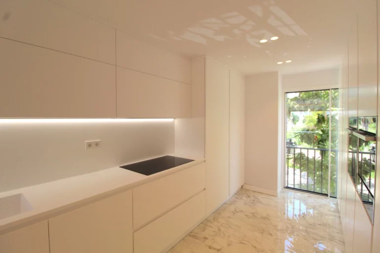 R3687089 | Penthouse in Atalaya – 3 beds, 4 baths