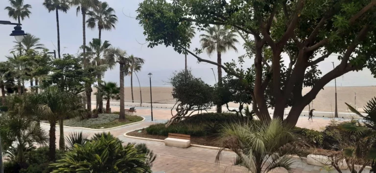 R4891261 | Middle Floor Apartment in Estepona – 2 beds, 2 baths