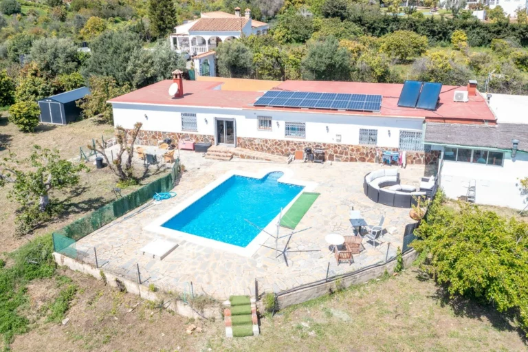 R5005537 | Finca – Cortijo in Estepona – 10 beds, 9 baths