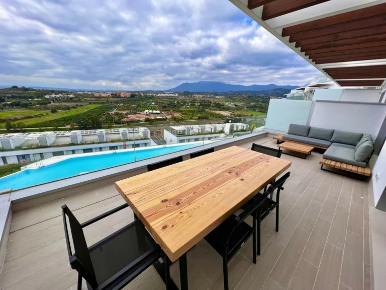 R4753828 | Penthouse Duplex in Cancelada – 3 beds, 2 baths