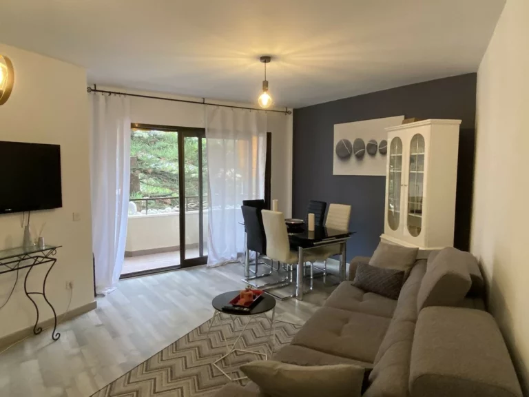 R4870186 | Middle Floor Apartment in Atalaya – 1 beds, 1 baths