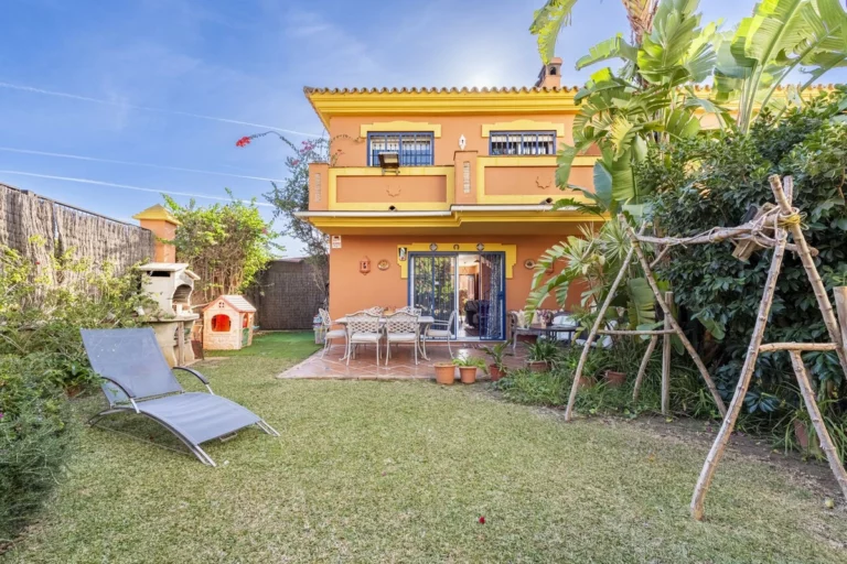 R4850620 | Semi-Detached House in Atalaya – 3 beds, 2.5 baths