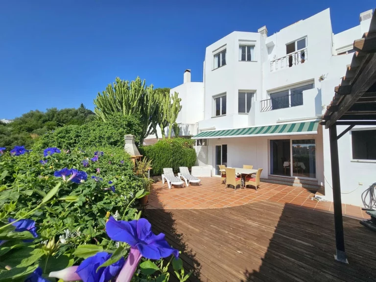 R5064862 | Townhouse in Selwo – 3 beds, 3.5 baths