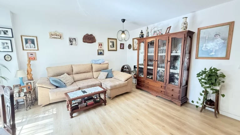 R5062540 | Ground Floor Apartment in Estepona – 2 beds, 2 baths