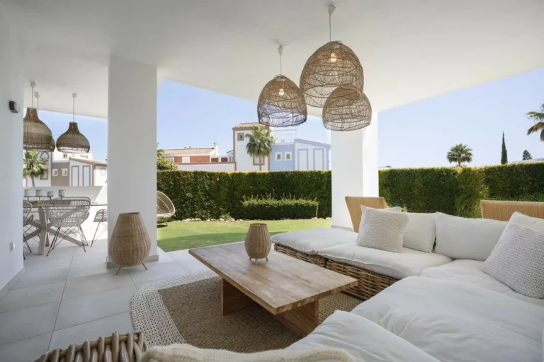 R5058754 | Ground Floor Apartment in El Paraiso – 2 beds, 2 baths