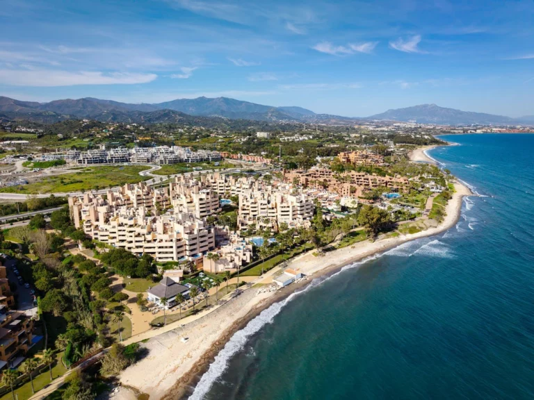 R5015662 | Penthouse Duplex in Estepona – 4 beds, 3.5 baths