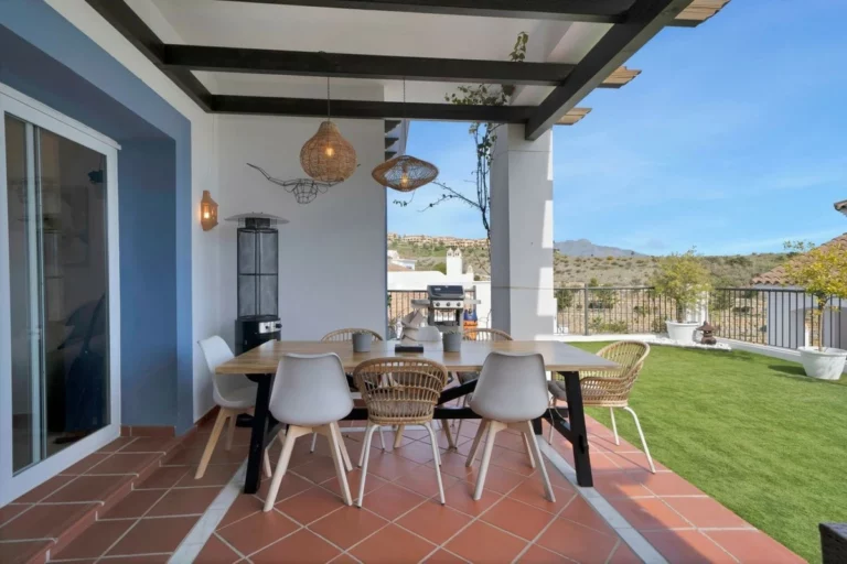 R5079178 | Ground Floor Apartment in El Paraiso – 3 beds, 2 baths