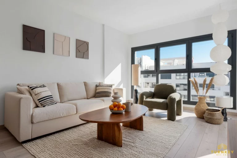 R5062456 | Penthouse in Estepona – 2 beds, 2 baths