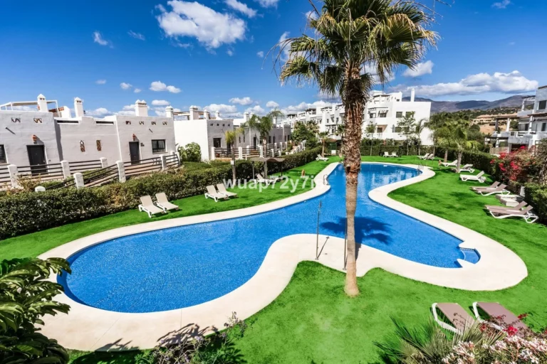 R5070376 | Middle Floor Apartment in Selwo – 2 beds, 2 baths
