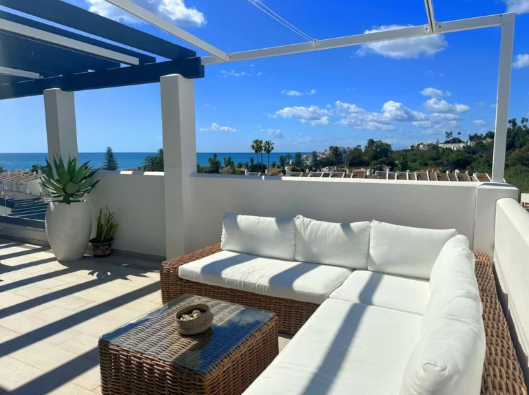 R5016007 | Penthouse in Estepona – 3 beds, 3 baths