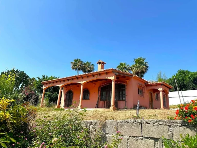 R5078656 | Detached Villa in El Padron – 3 beds, 2 baths