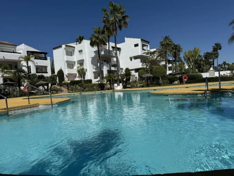 R5026123 | Ground Floor Apartment in Costalita – 3 beds, 3 baths