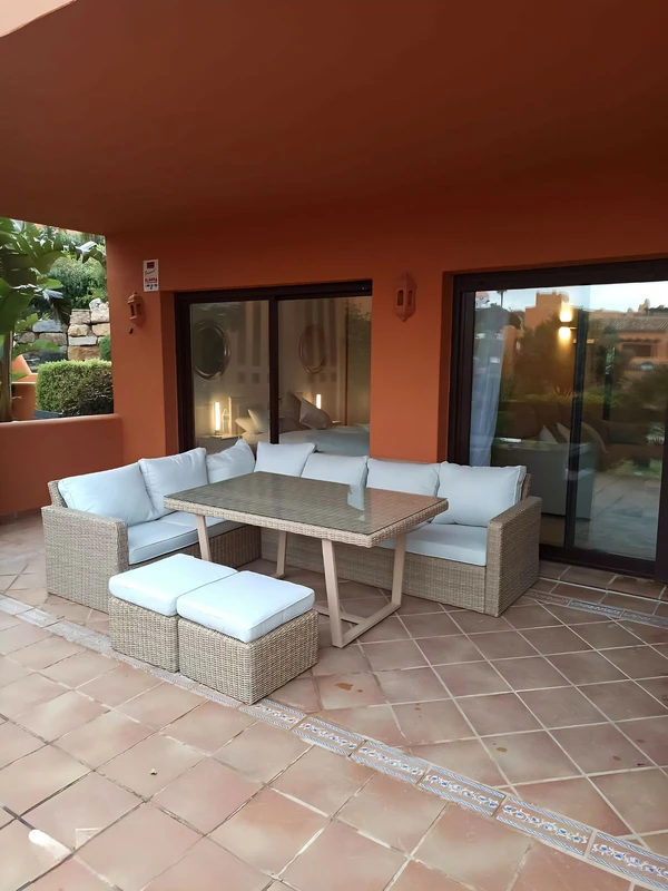 R5104177 | Ground Floor Apartment in Estepona – 2 beds, 2 baths