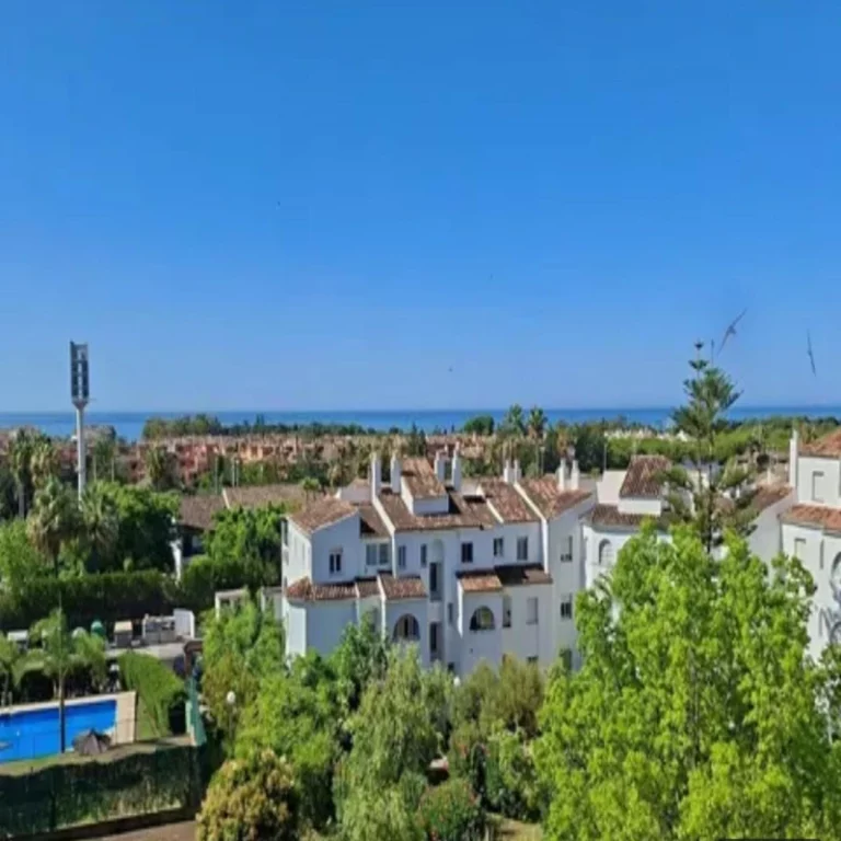 R5112346 | Penthouse in Atalaya – 2 beds, 1 baths