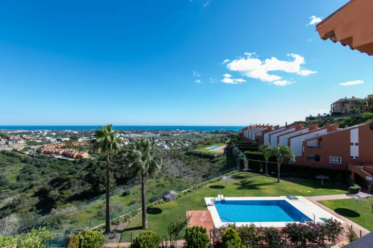 R4990783 | Townhouse in El Paraiso – 3 beds, 2 baths