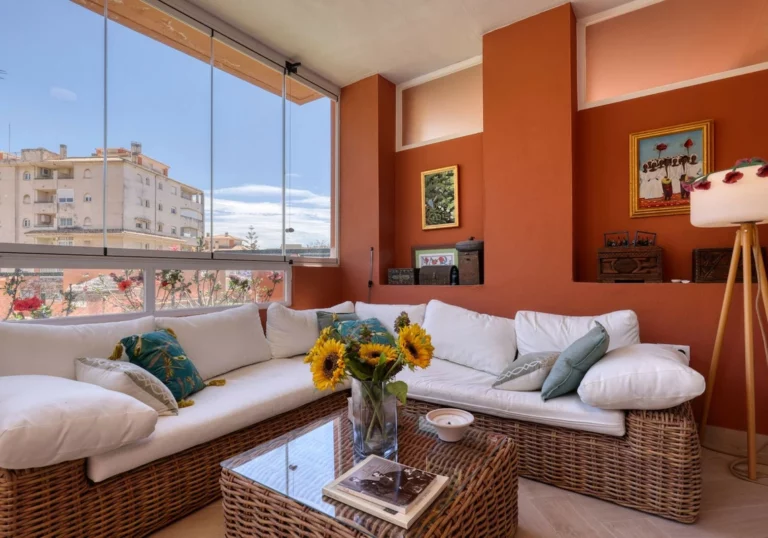 R5142637 | Ground Floor Apartment in Estepona – 2 beds, 2 baths