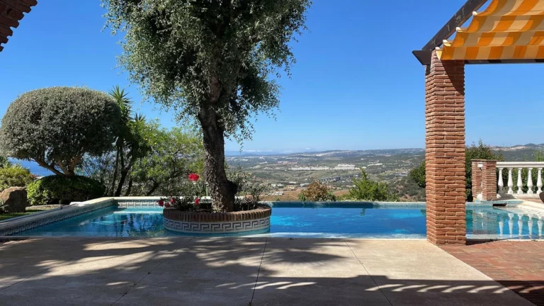 R4902142 | Finca – Cortijo in Estepona – 6 beds, 4 baths