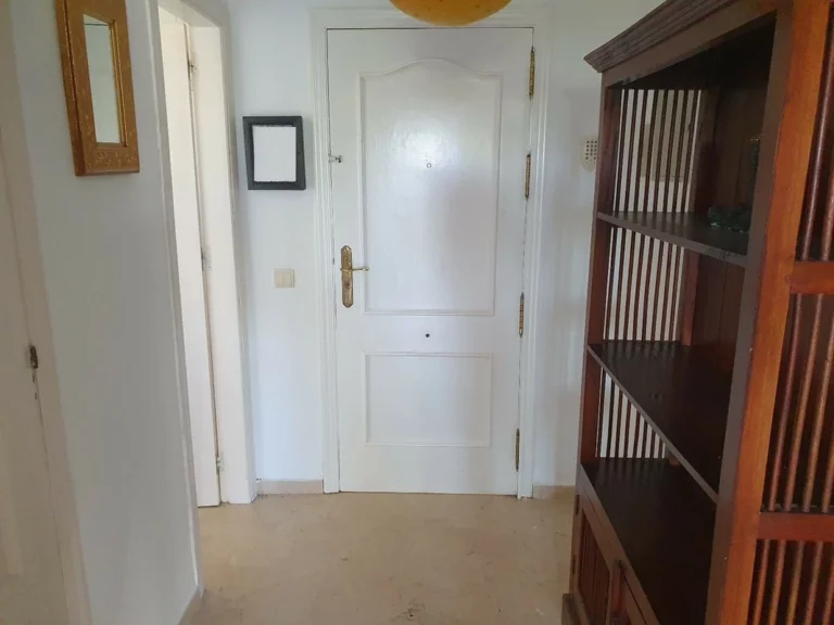 R5128843 | Townhouse in Estepona – 5 beds, 2 baths