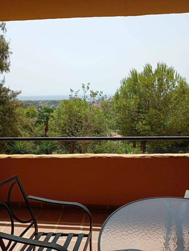 R5145799 | Ground Floor Apartment in Estepona – 2 beds, 2 baths