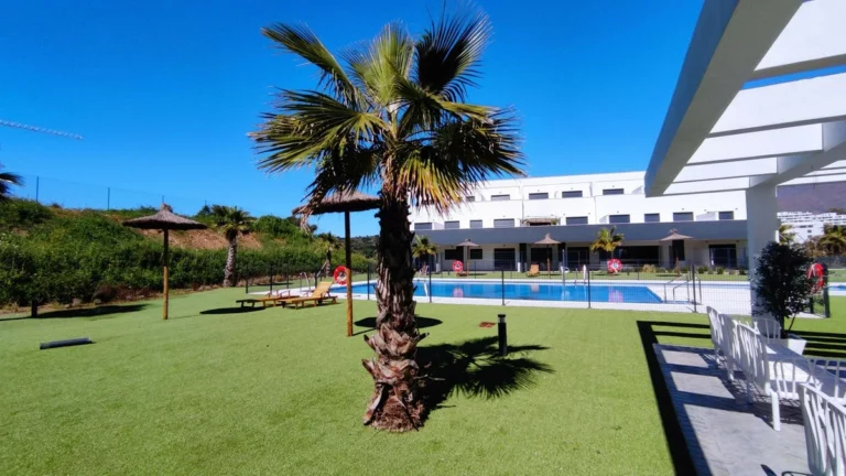 R4992916 | Penthouse in Estepona – 2 beds, 2 baths