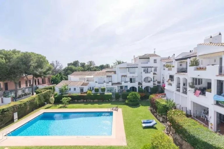 R5119978 | Penthouse in El Paraiso – 3 beds, 2 baths