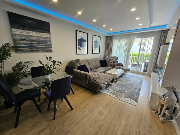 R5127775 | Ground Floor Apartment in El Paraiso – 2 beds, 2 baths