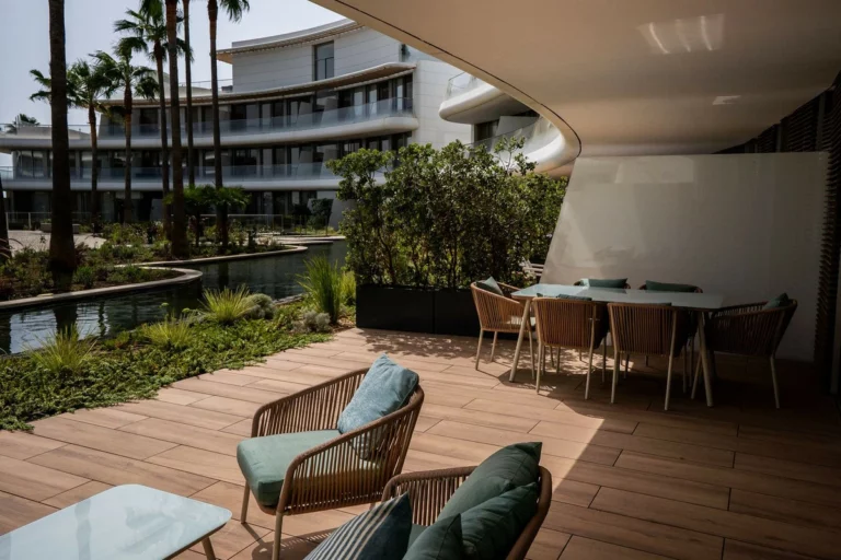 R5131663 | Ground Floor Apartment in Estepona – 2 beds, 2 baths