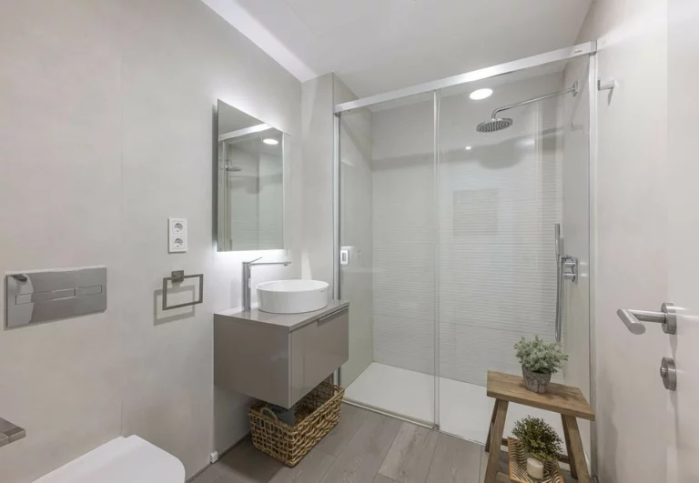 R5164714 | Ground Floor Apartment in Estepona – 2 beds, 2 baths