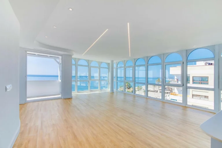 R5159074 | Penthouse in Estepona – 3 beds, 2 baths