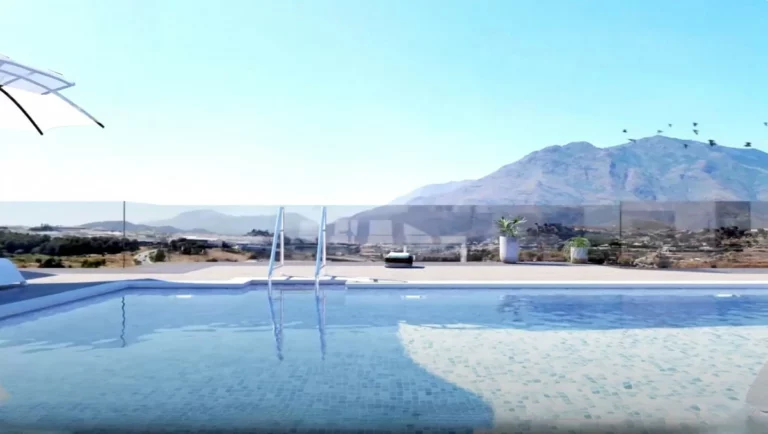 R5146240 | Penthouse in Estepona – 3 beds, 3 baths