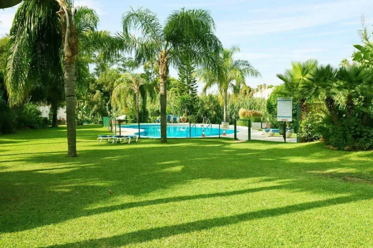 R4880860 | Townhouse in Estepona – 4 beds, 3.5 baths