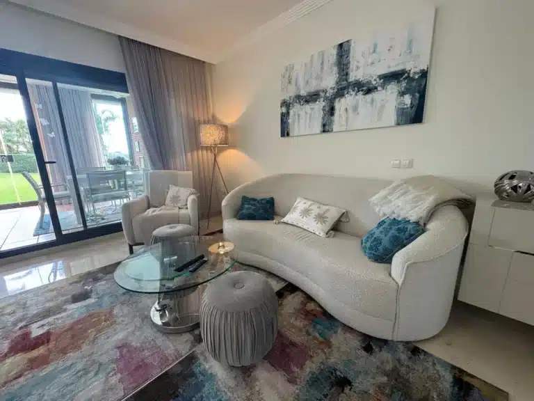 R5167105 | Ground Floor Apartment in Estepona – 2 beds, 2 baths